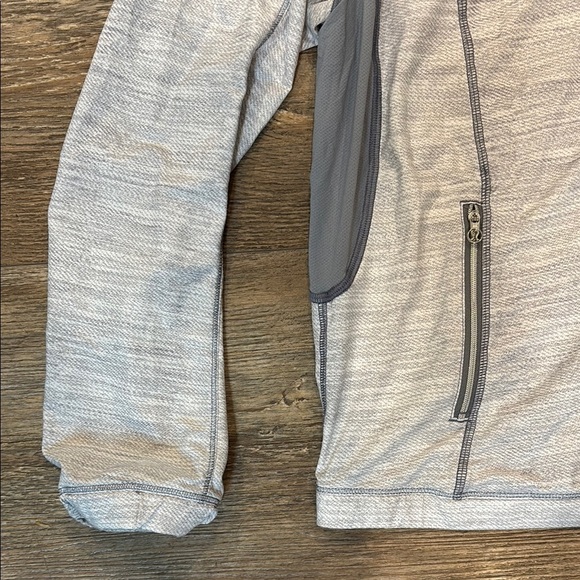 Lululemon Run White Fossil Nada Jacket Lightweight Running Women's Size 8 EUC - Picture 2 of 15